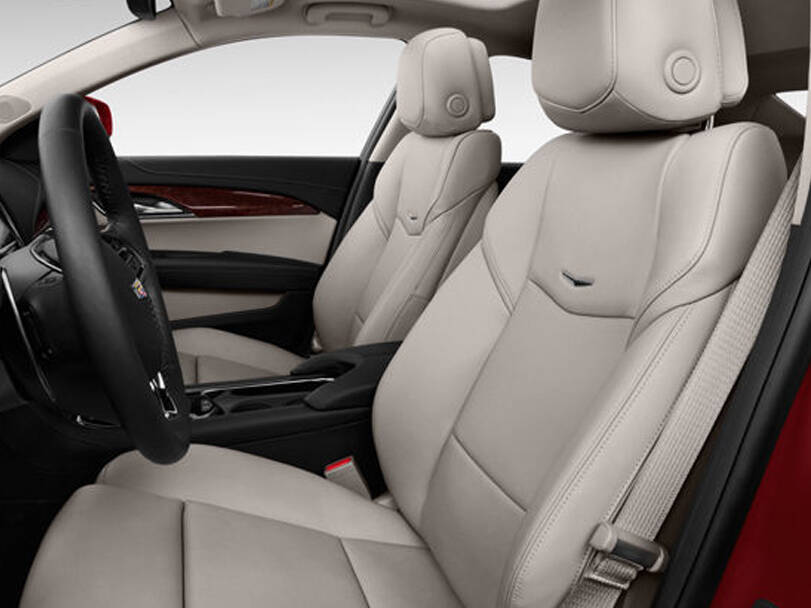 كاديلاك إيه تي إس ڤي Interior 