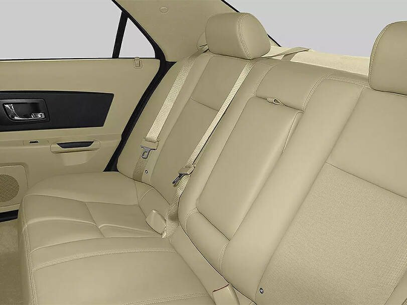 كاديلاك سي تي ٥ Interior 