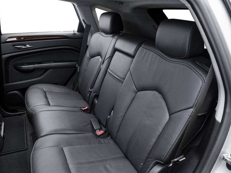 كاديلاك إس آر إكس Interior 