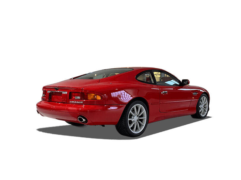 أستون مارتن DB7 Exterior 