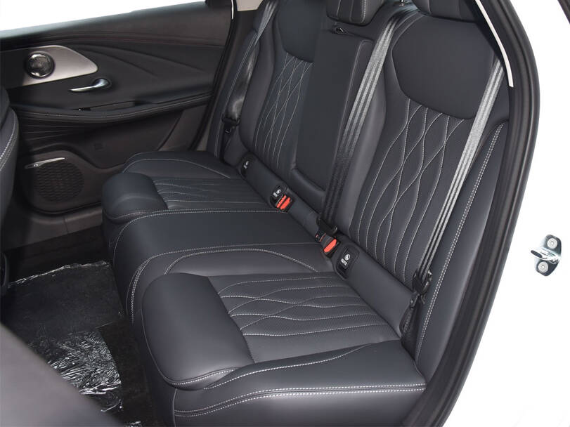 شيري أريزو ٨ 2025 Interior 