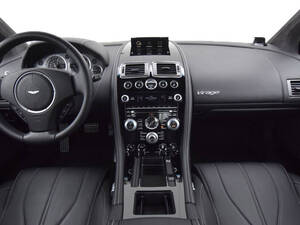 أستون مارتن فيراج الداخلية 