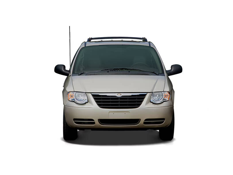 Chrysler Town Country Exterior 