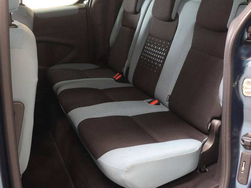 سيتروين بيرلينغو الجيل الثاني Interior 