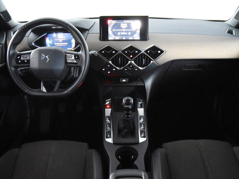 سيتروين دي إس ٣ 2025 Interior 