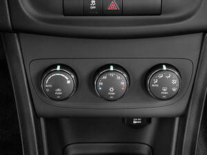 Dodge Avenger Interior 