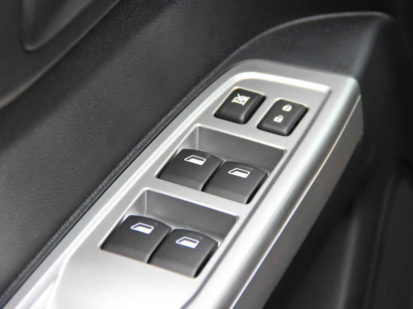 دونغفنغ إيه ٣٠ Interior 