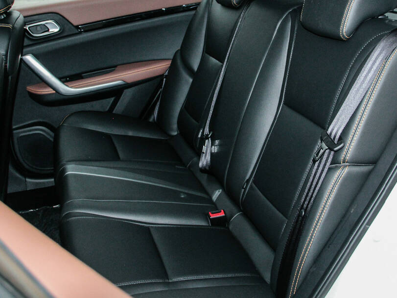دونغفنغ إيه إكس ٤ Interior 