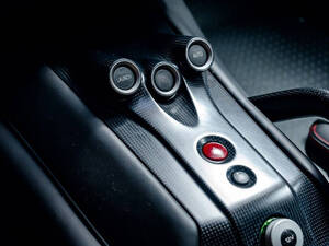 فيراري ٥٩٩ جي تي أو الداخلية 