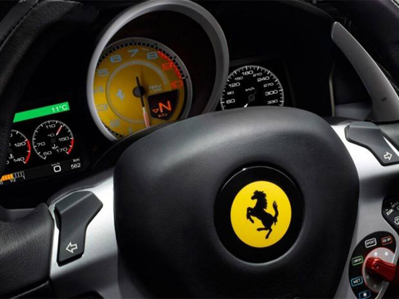 فيراري إف إف Interior 