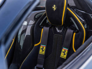 فيراري لافيراري الداخلية 