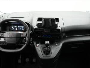 فيات دوبلو الداخلية 