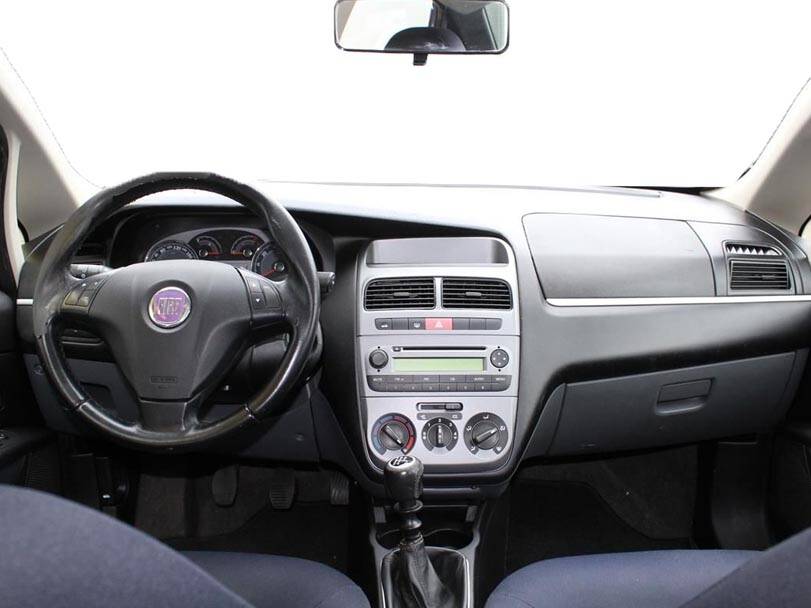 فيات لينيا Interior 