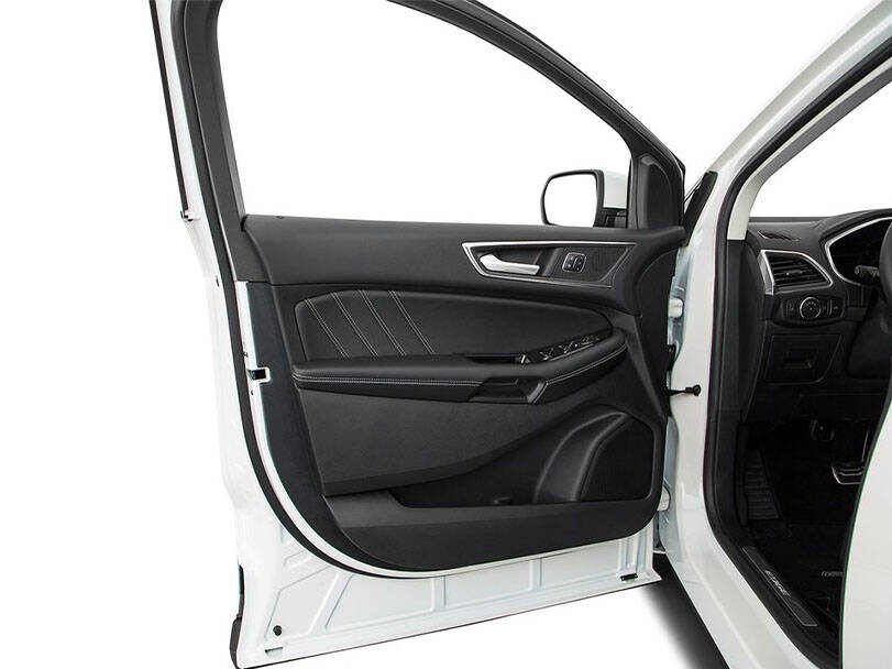 فورد إيدج 2025 Interior 