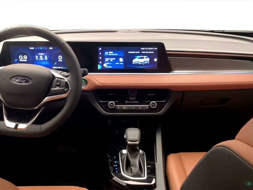 Ford Escort 2025 Interior 