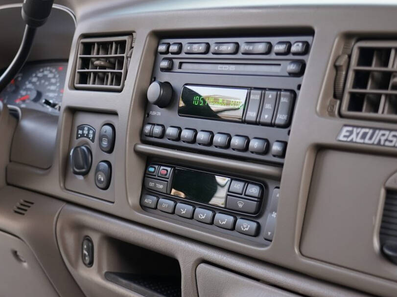 Ford Excursion Interior 
