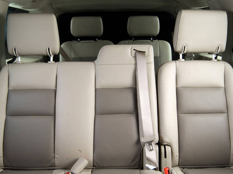 فورد إكسبلورر الجيل الرابع (U251) Interior 