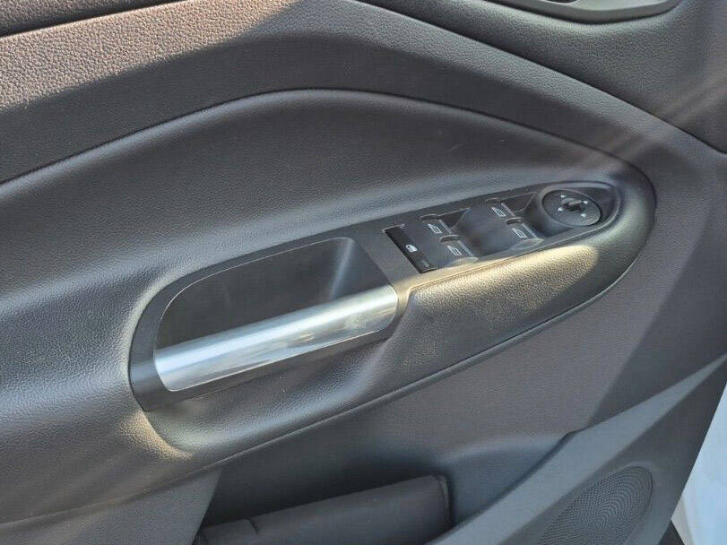 Ford Kuga Interior 