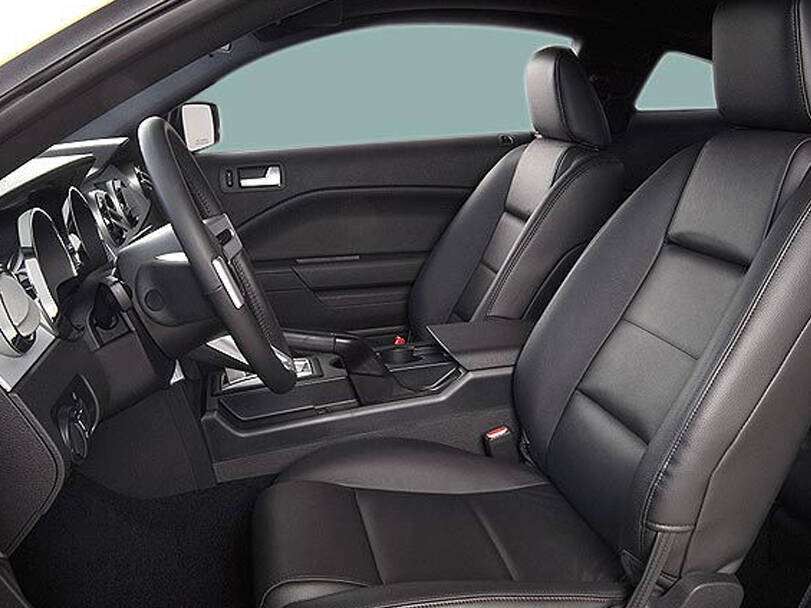 فورد موستانج Interior 