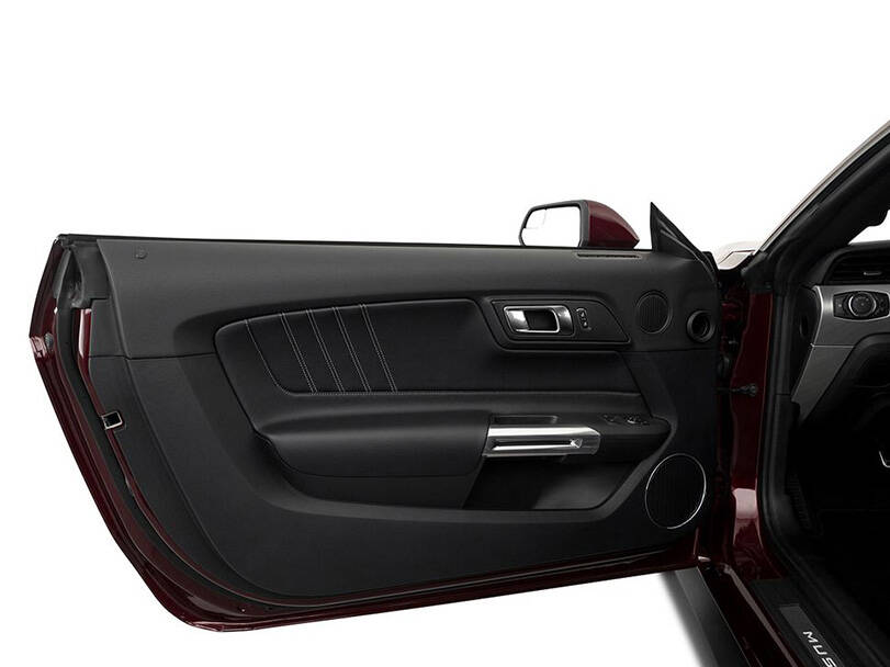 Ford Mustang Interior 