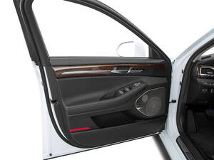 جينيسيس G90 الداخلية 