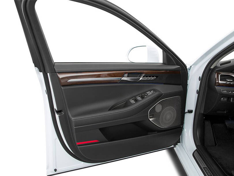 جينيسيس جي ٩٠ الجيل الأول (HI) Interior 