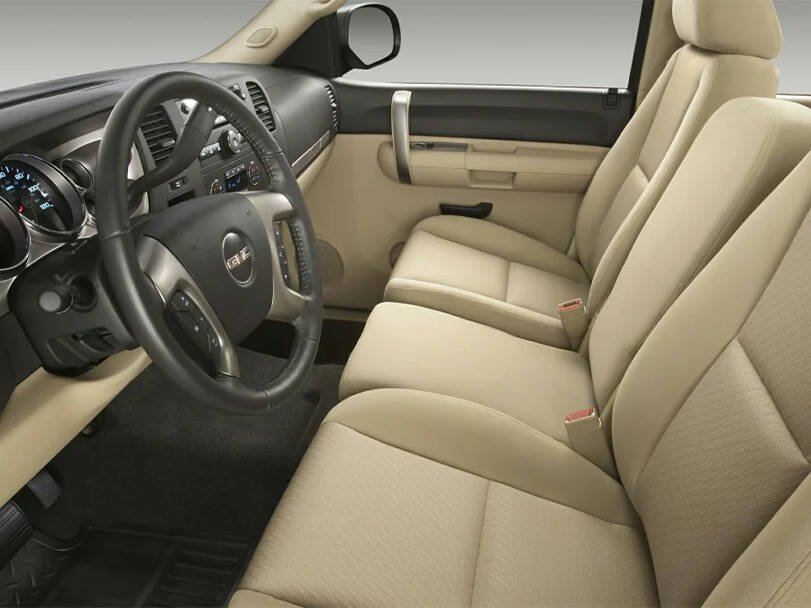 جي إم سي سييرا Interior 