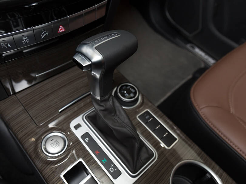 هافال إتش ٩ الجيل الأول Interior 