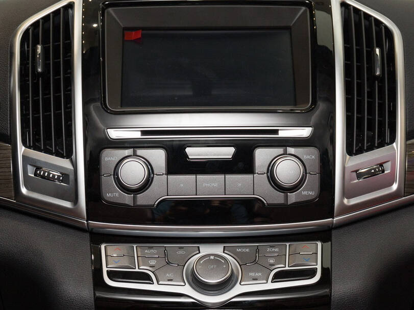 هافال إتش ٩ الجيل الأول Interior 