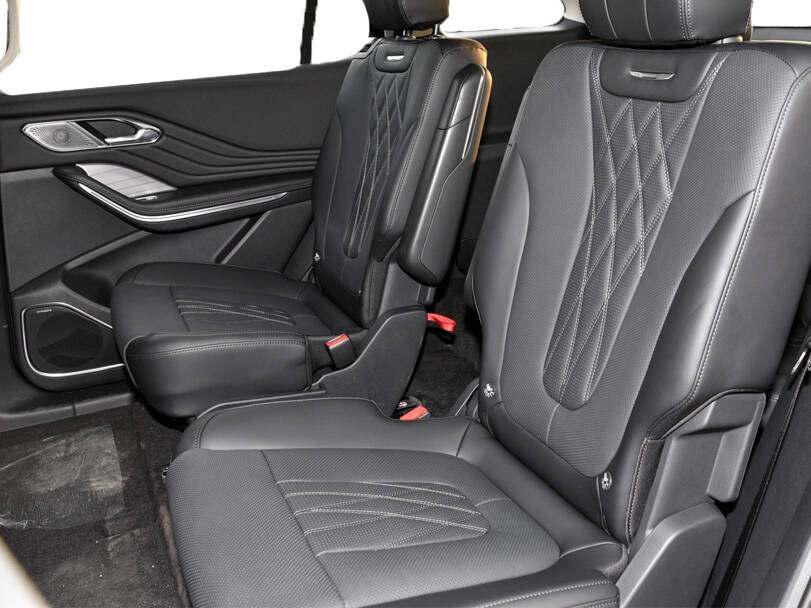 هونغتشي إتش إس ٧ Interior 