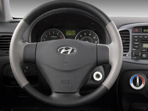 Hyundai Accent Interior 