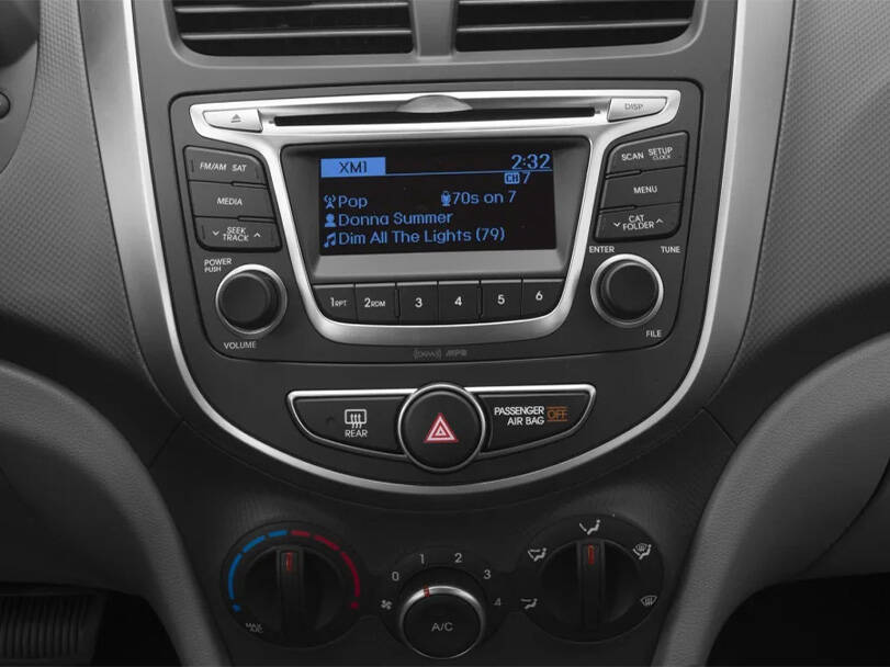 Hyundai Accent 4th (RB) Generation Interior 