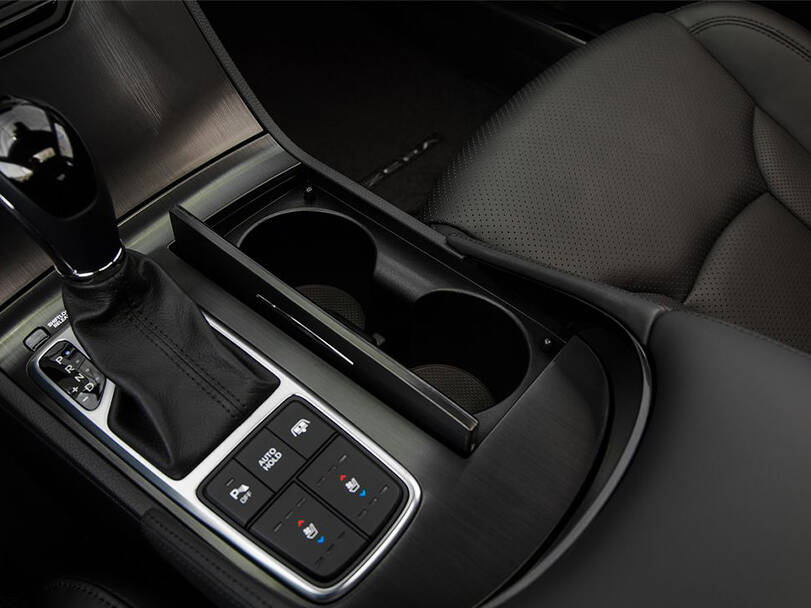 Hyundai Azera 5th (HG) Generation Interior 
