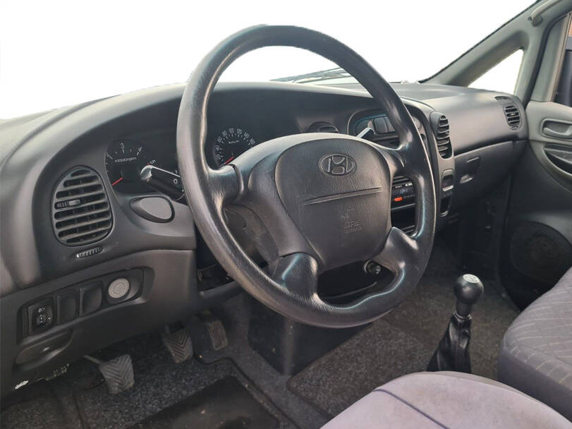 هيونداي إتش ١ الجيل الأول Interior 