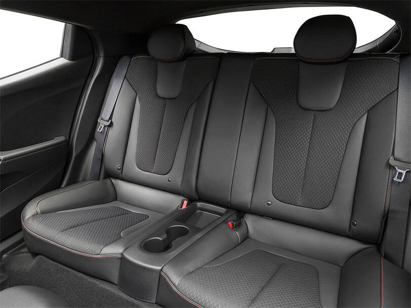 هيونداي فيلوستر Interior 