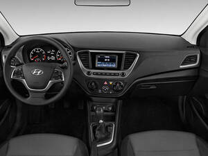 هيونداي فيرنا الداخلية 