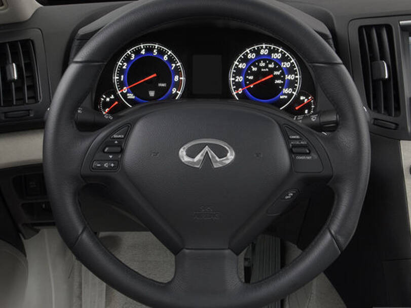 إنفينيتي جي Interior 
