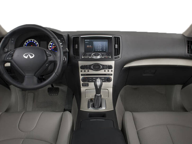 Infiniti G25 Interior 
