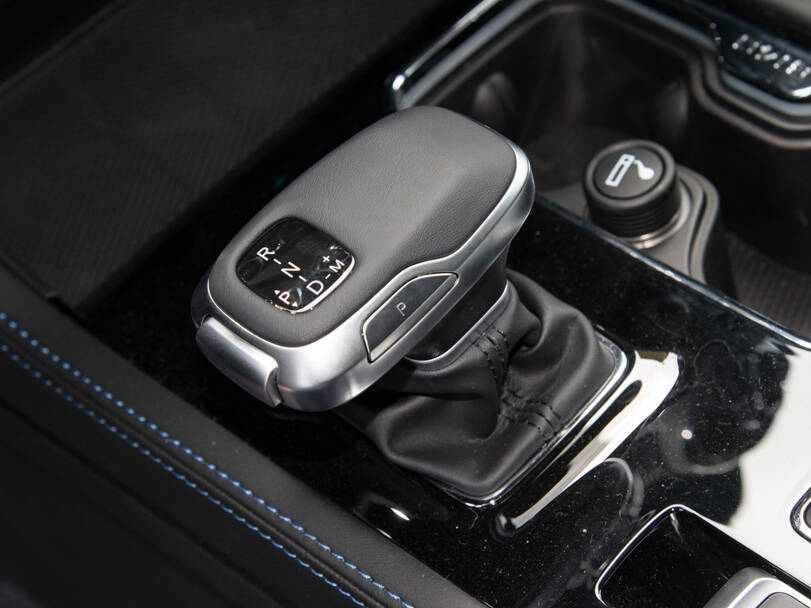 بايك بي جي ٤٠ Interior 