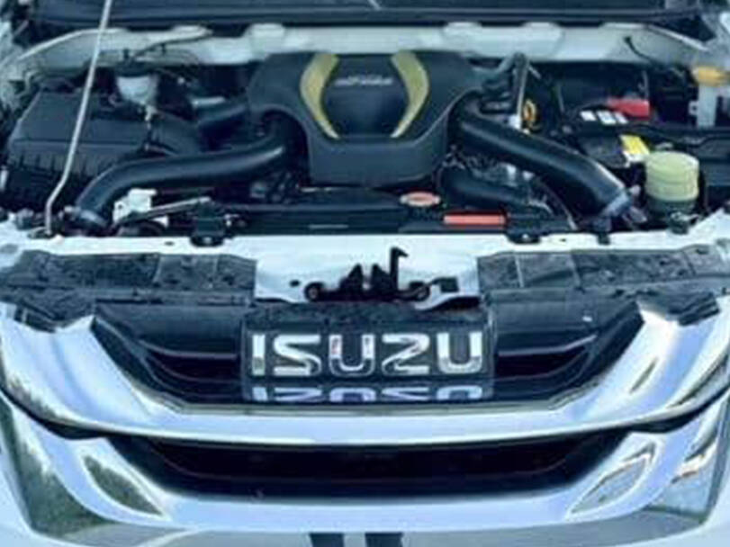 Isuzu Mu X 1st Generation Exterior 