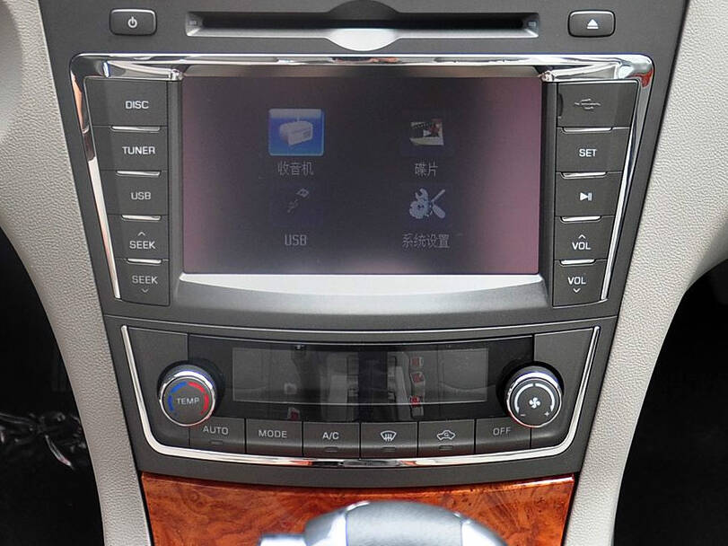 جاك جي ٧ Interior 