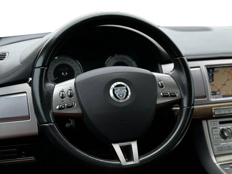  جاكوار XF الجيل الأول (X250) Interior 