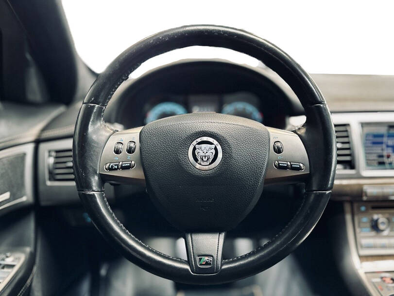 Jaguar XFR Interior 