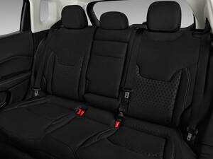 جيب كومباس الداخلية 